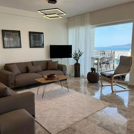 别墅 4+1 With Private Pool And Garage *